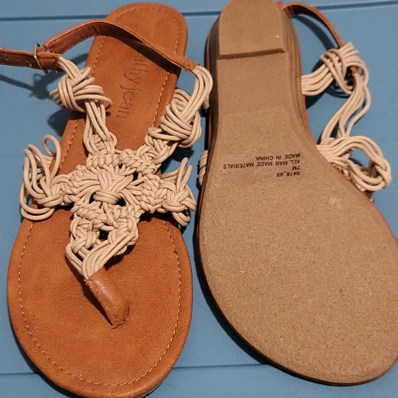 7 Cathy Jean boho sandal - Picture 4 of 5